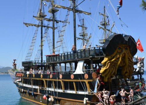 Pirate Boat Trip in Side-Manavgat